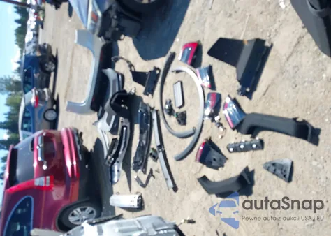 2023 Tesla Model Y Awd/Long Range Dual Motor All-Wheel Drive z USA, uszkodzony, nr VIN 7SAYGAEE1PF700262